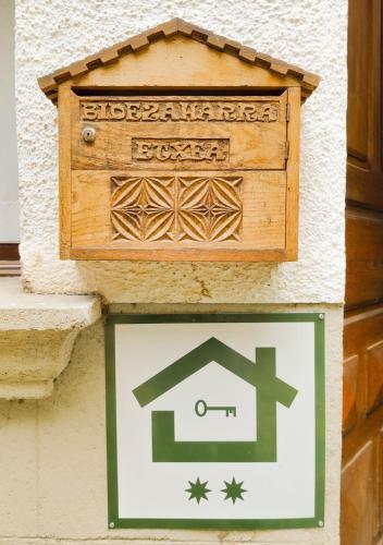 Agroturismo Bidezarra Etxea
