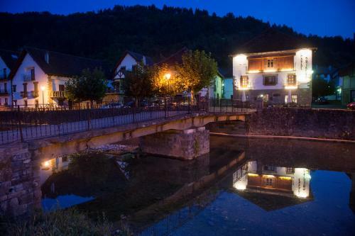Agroturismo Bidezarra Etxea