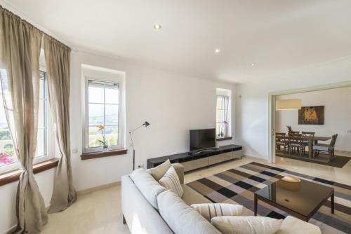 Olala Sea & City View Villa
