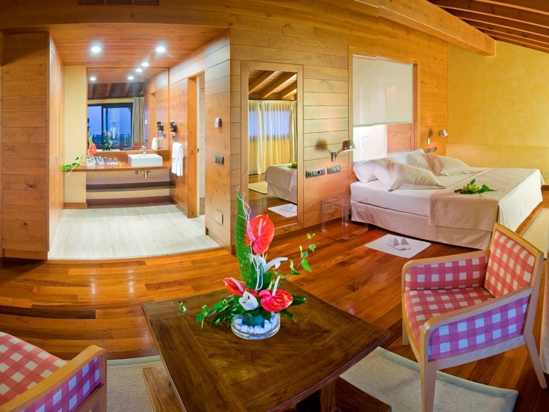 Montany� Hotel & Lodge