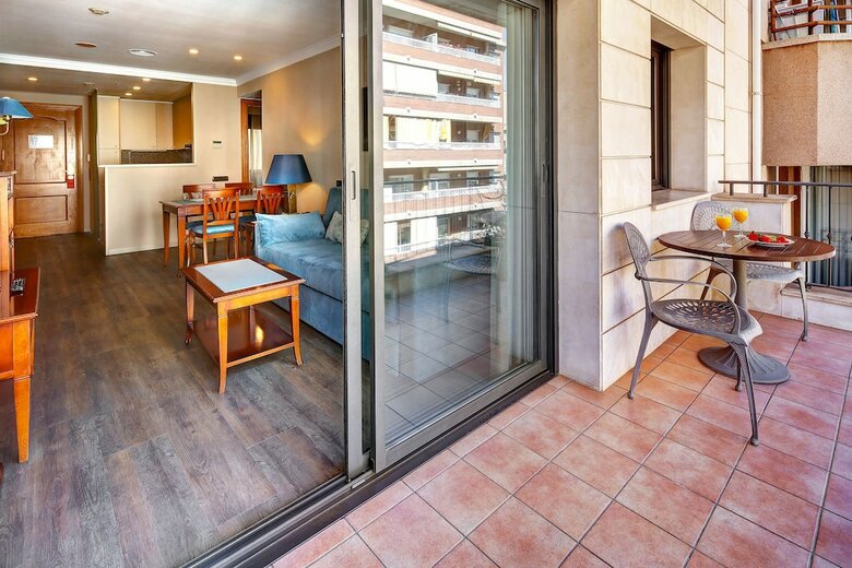Hotel Apartament-restaurant Hispanos 7 Suiza