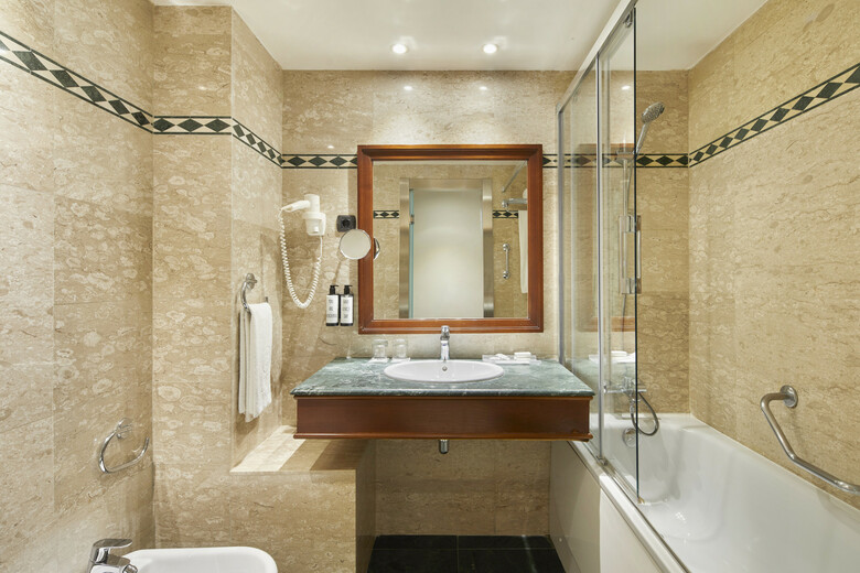 Hotel Exe Mitre