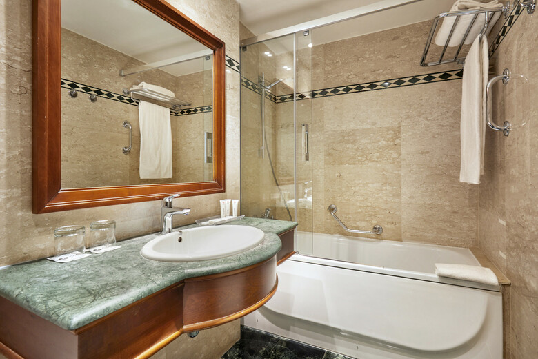 Hotel Exe Mitre