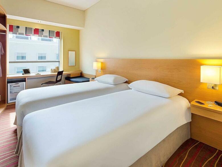 Hotel Ibis Mall Of The Emirates