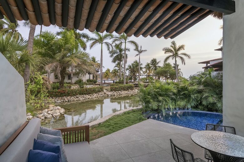 Hotel Viceroy Zihuatanejo