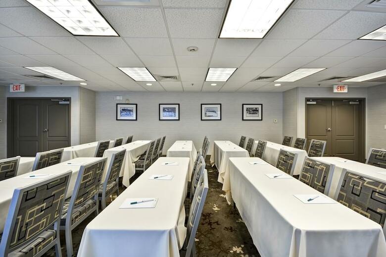 Hotel Homewood Suites By Hilton - Oakland Waterfront