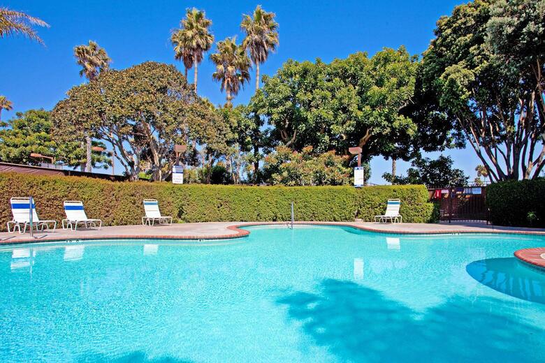 Holiday Inn Express Hotel & Suites Ventura Harbor