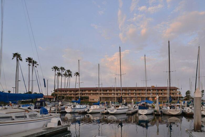 Holiday Inn Express Hotel & Suites Ventura Harbor