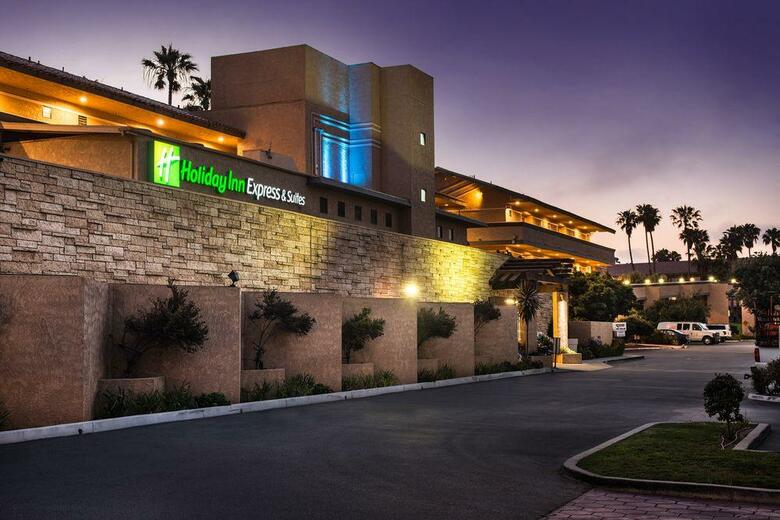 Holiday Inn Express Hotel & Suites Ventura Harbor