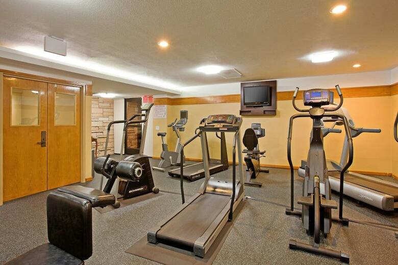 Holiday Inn Express Hotel & Suites Ventura Harbor