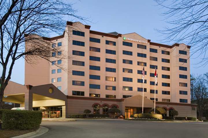 Hotel Embassy Suites Raleigh - Crabtree