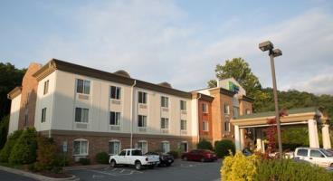 Holiday Inn Express Hotel  Suites Cherokee/ca