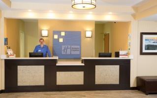 Holiday Inn Express Hotel  Suites Cherokee/ca