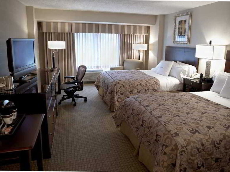 Doubletree Hotel Charlotte Airport