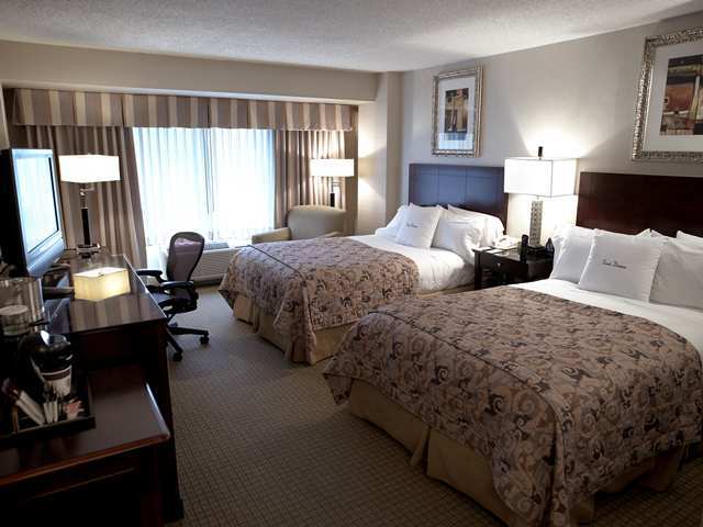 Doubletree Hotel Charlotte Airport