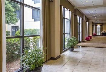 Doubletree Hotel Charlotte Airport