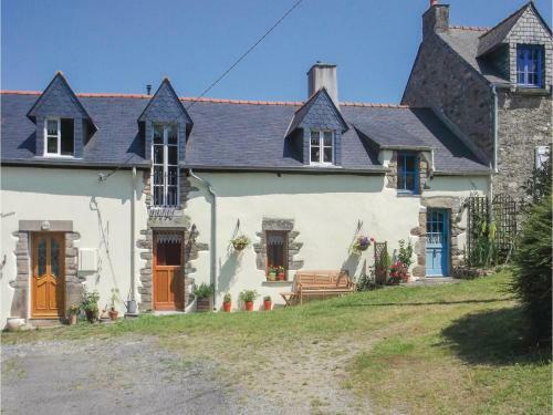 Studio Holiday Home In Beganne