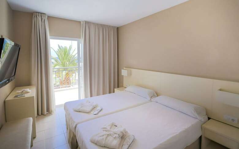 Apartamentos Los Olivos Beach Resort