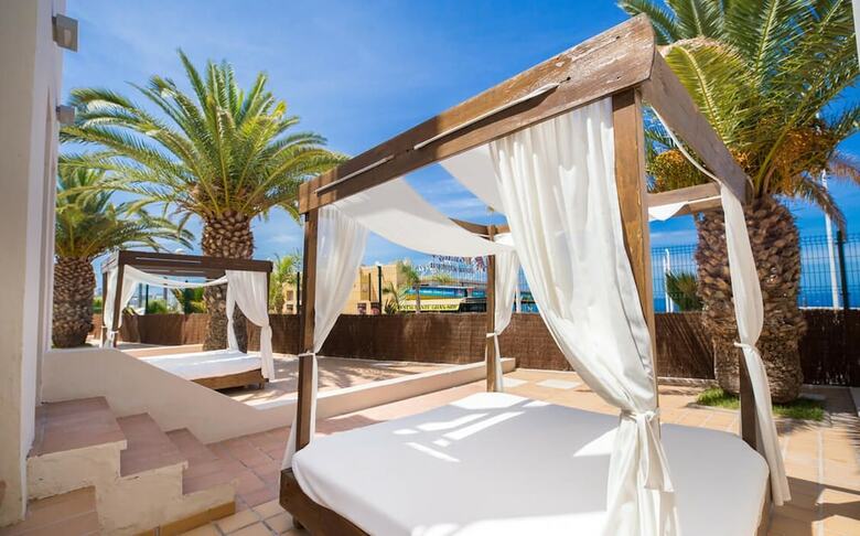 Apartamentos Los Olivos Beach Resort