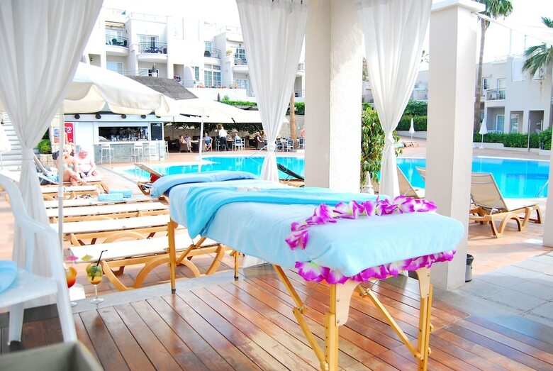 Apartamentos Los Olivos Beach Resort