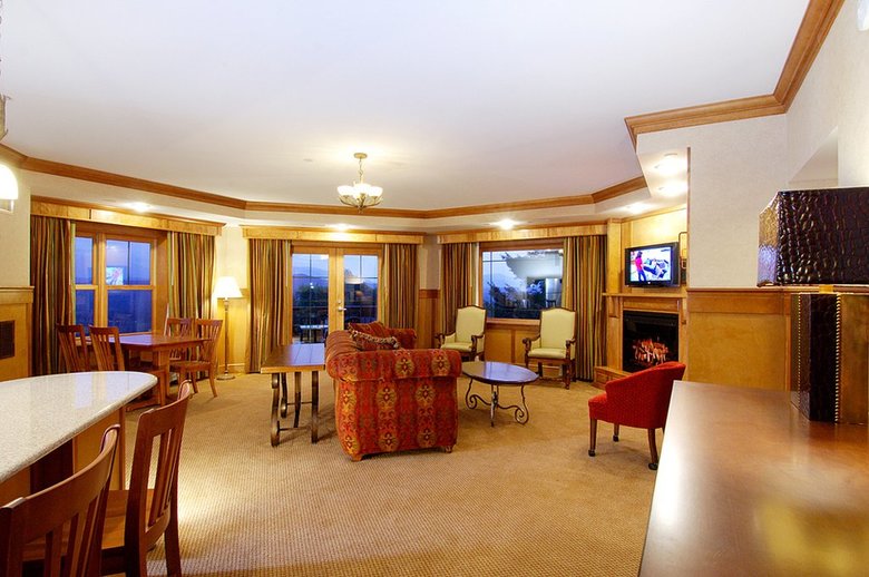 Hotel Crowne Plaza Resort Lake Placi