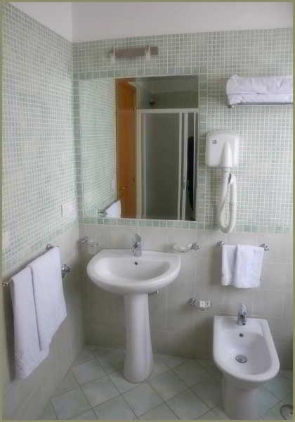 City Hotel
