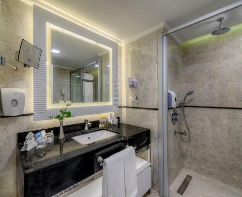 Alva Donna Hotel And Spa