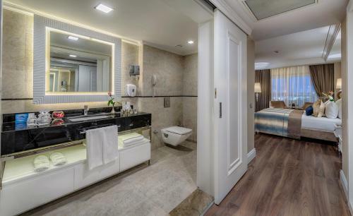 Alva Donna Hotel And Spa