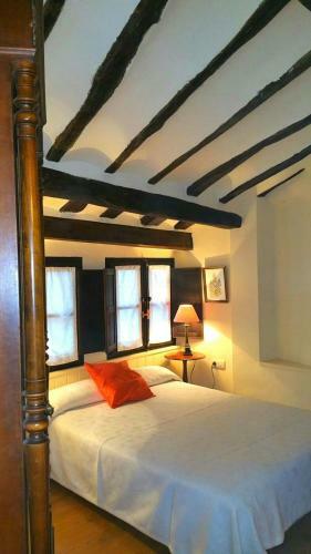 Hotel Casa Rural Las Pedrolas