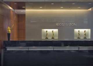 Hotel Embassy Suites Lakefront