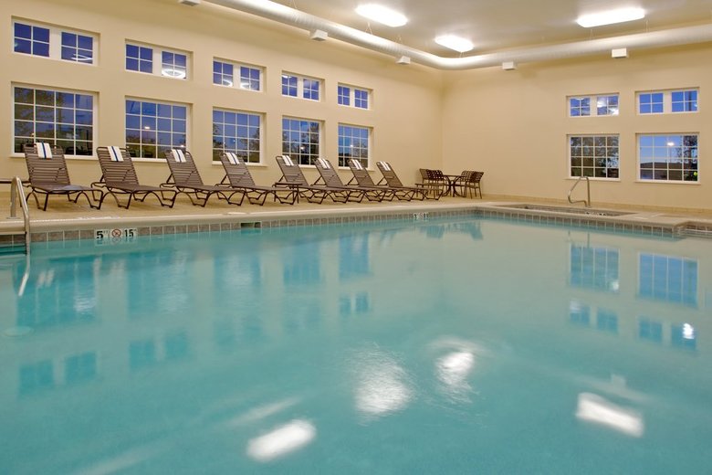Hotel Candlewood Suites Polaris