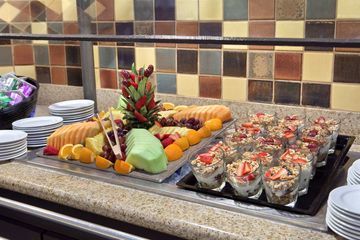 Hotel Embassy Suites Columbus