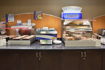Holiday Inn Express Hotel & Su