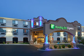 Holiday Inn Express Hotel & Su