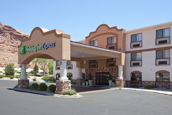 Holiday Inn Express Hotel & Su