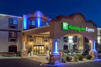 Holiday Inn Express Hotel & Su