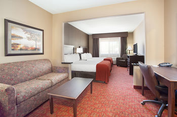 Holiday Inn Express Hotel & Su