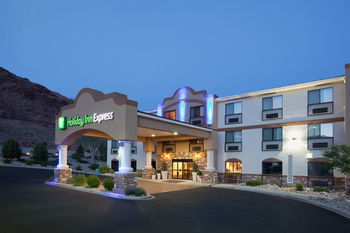 Holiday Inn Express Hotel & Su