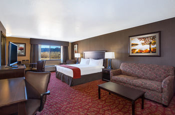 Holiday Inn Express Hotel & Su