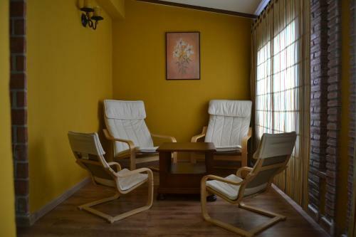 Hostal El Ma�o I