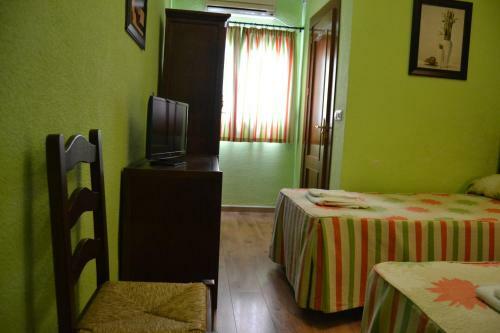 Hostal El Ma�o I