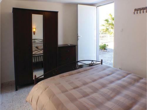 Three-bedroom Holiday Home In Crevillente
