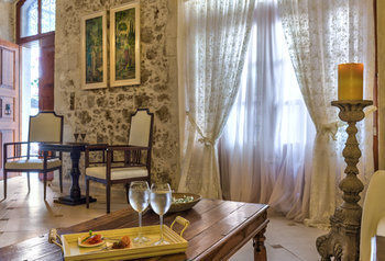 Avli Lounge Apartments