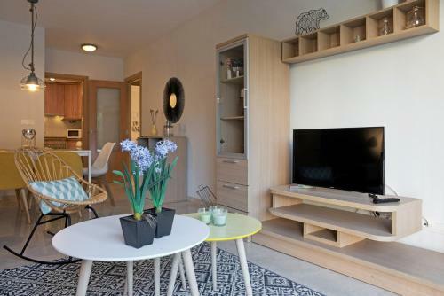 Urbanchic Los Pacos Apartment