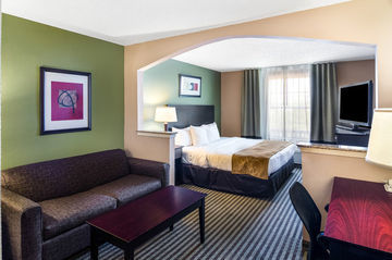 Hotel Comfort Suites Las Colinas Center