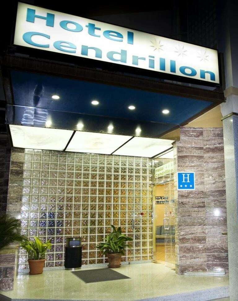 Hotel Monarque Cendrillon