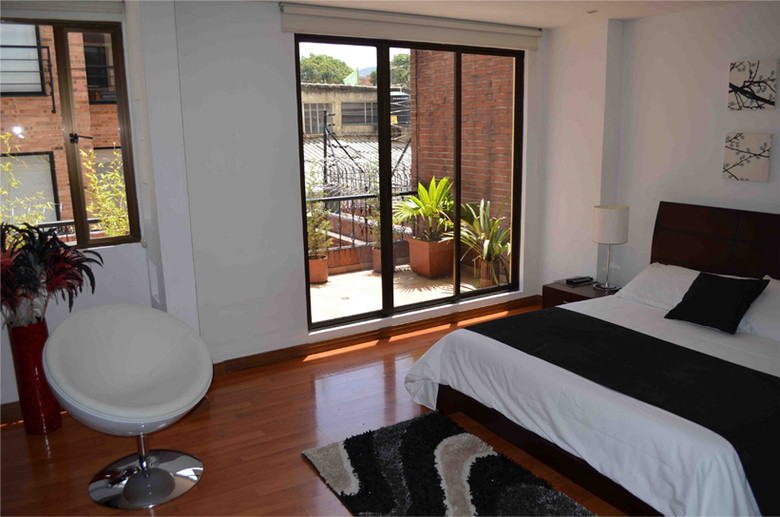 Hotel Suites 109