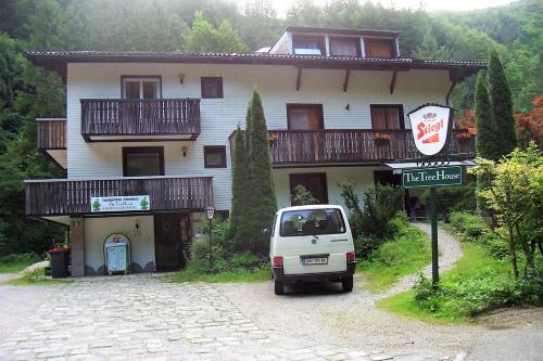 Hostal The Treehouse Backpacker Hotel