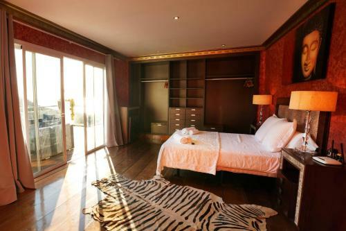 Ani Villa