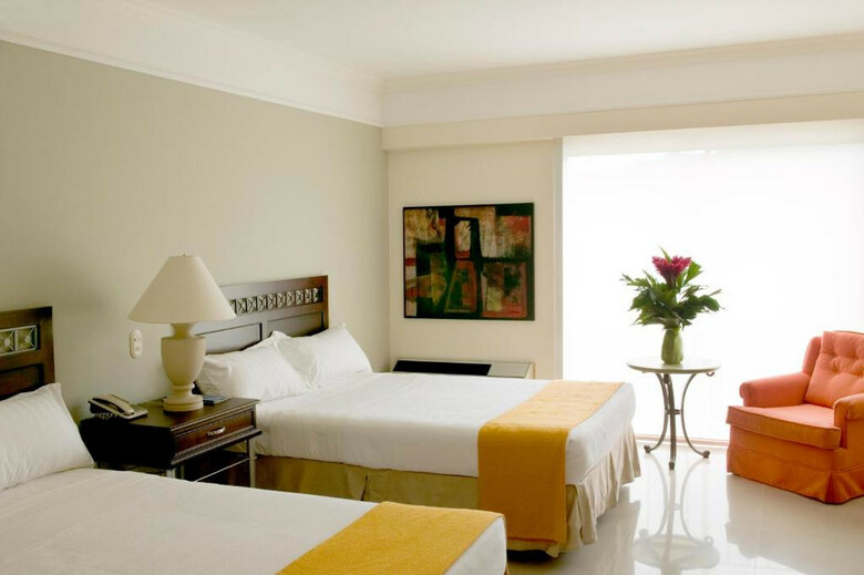 Hotel Estelar Altamira